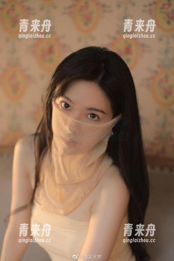 走进Bambi(밤비)婚纱全套图集，感受爱情的每一分温暖与幸福回忆！.txt