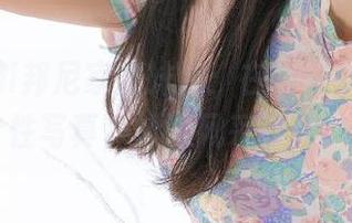 Bangni邦尼家有妹妹：在线分享她们的个性写真，姐妹风采独特.txt