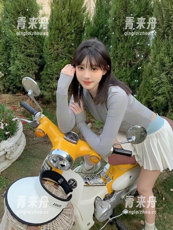 Bangni邦尼的美腿写真大公开，分享她的时尚魅力与美图，定能让你眼前一亮！.txt
