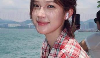 Candy网红馆 – 探秘王婉悠Queen的死库水美图，带你畅游精彩绝伦的写真世界.txt