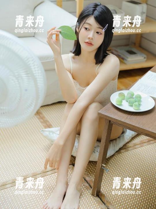 Feilin嗲囡囡 - 福利来袭！田冰冰白色写真图片，清新气息扑面而来.txt