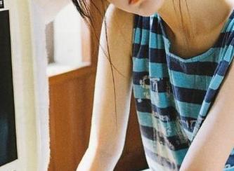 GIRLT果团网 – 汇聚通灵儿私拍作品的精华：吊带照片系列，展现她在艺术与时尚之间游刃有余的风采.txt