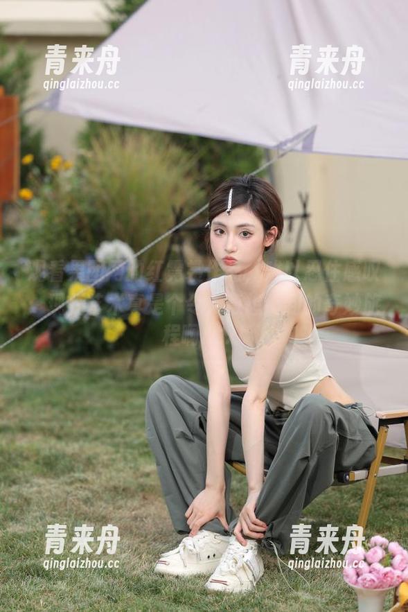 GIRLT果团网 观看果团网的红霓裳作品,难以忍住感叹:现代艺术真是个令人意想不到的奇妙旅程啊!.txt