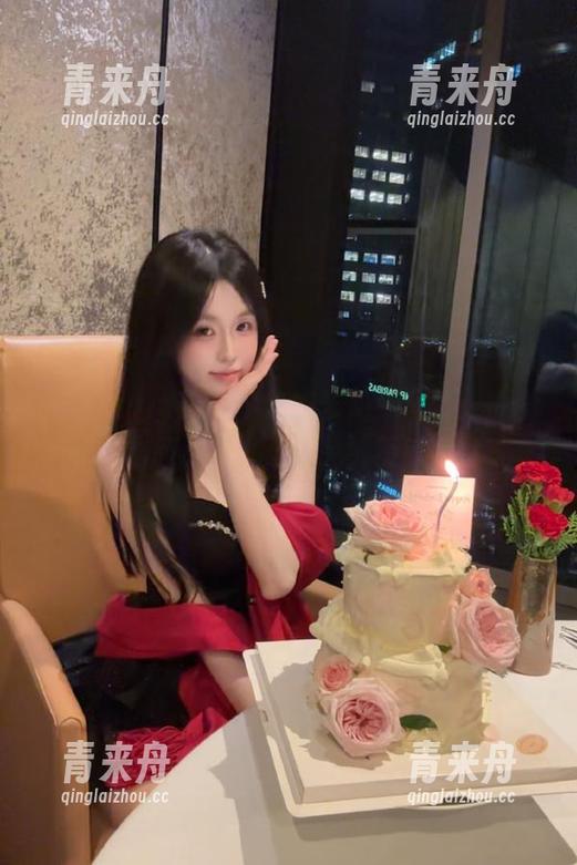 HuaYang花漾 - 柴婉艺奶牛写真：原图与作品的对比让人哭笑不得.txt