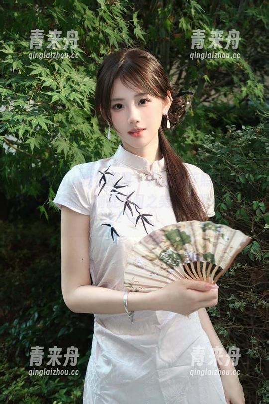 MTMeng模特联盟 - 高清李梓熙妹妹写真艺术资源，捕捉瞬间之美的无限可能.txt