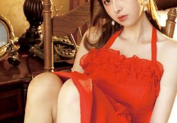 享受全套草莓美眉写真，喵糖映画为你提供超高质量下载.txt
