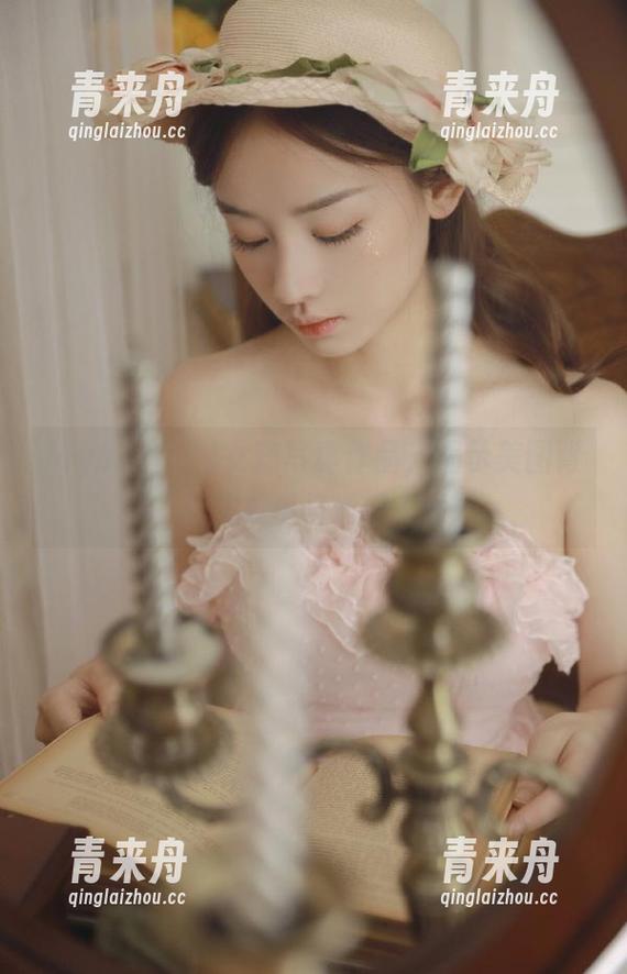 MyuA(뮤아)女孩写真作品，揭示美图背后的故事与情感.txt