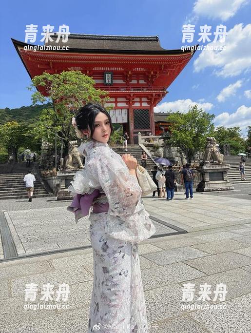 Natsuko夏夏子带来的无圣光图集，探索碧蓝航线德文郡魅魔的双重魅力.txt