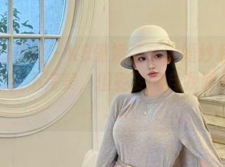 PDL潘多拉 – K8傲娇萌萌的婚纱私拍图包：虽然不完美，但妥妥的自我调侃大赛！.txt