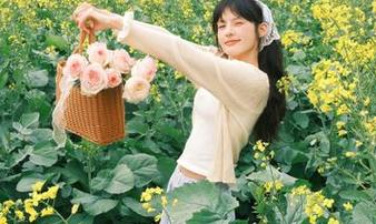 QingDouKe青豆客 – 颖莹儿YY双人写真在线盛放，高清影像传递情感.txt