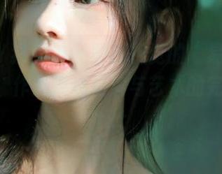 SLADY猎女神 – 震撼视觉的“易阳秘书”图集，作品展现真实与艺术的完美结合.txt