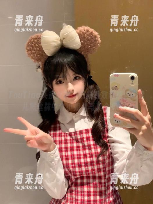 TouTiao头条女神-幻雪儿 TouTiao头条女神 - 最新极致诱惑:幻雪儿黑丝袜中介小姐姐写真合集.txt