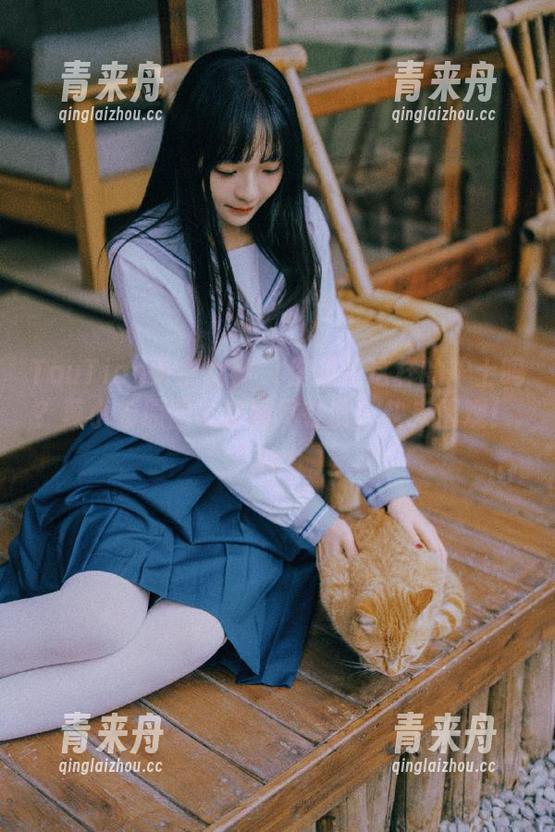 TouTiao头条女神-莫小希 TouTiao头条女神 - 你见过这样的护士吗?莫小希原图与套图尽在此,快来围观!.txt