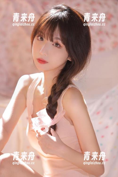 TouTiao头条女神-萌琪琪 TouTiao头条女神 - 从萌琪琪的视角看秘书生活:写真原图与精彩图集汇聚.txt