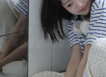 UGirls尤果网 – Zora若拉女孩的时尚笔记：吸引眼球的精致套图写真.txt