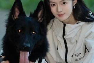 UGirls尤果网 – 周妍希短裙写真合集：每一张照片都能让你开怀大笑，吸引目光的秘密！.txt