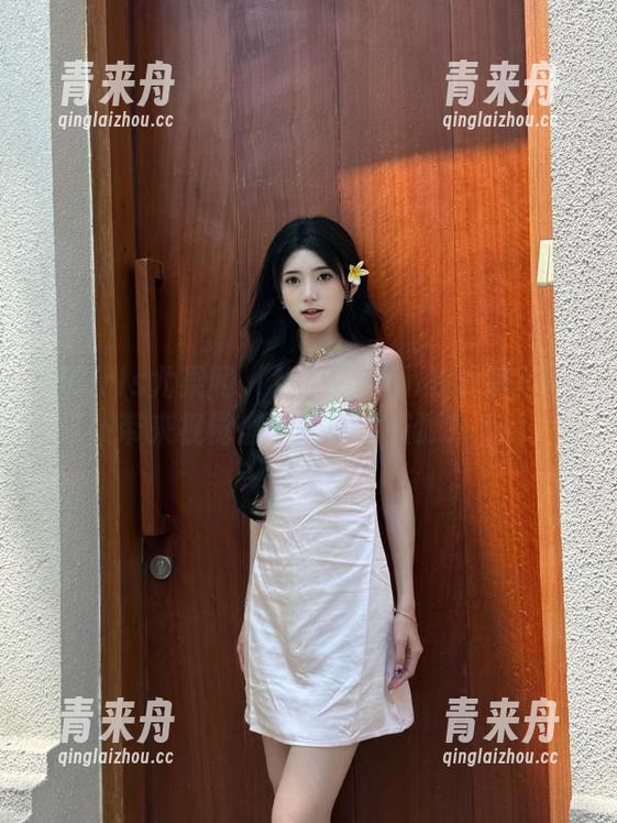 UGirls尤果网-张小西Ann UGirls尤果网 - 张小西Ann的泳装写真,带来视觉盛宴的图片资源!.txt