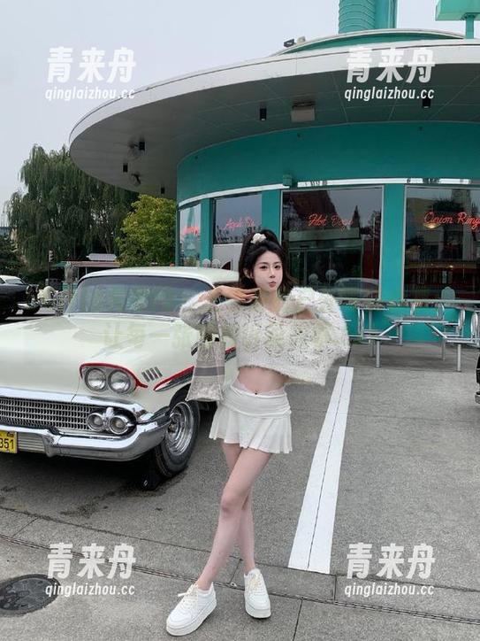 UGirls尤果网 - 王尔琳的户外写真合集：让每一张图片诉说故事.txt