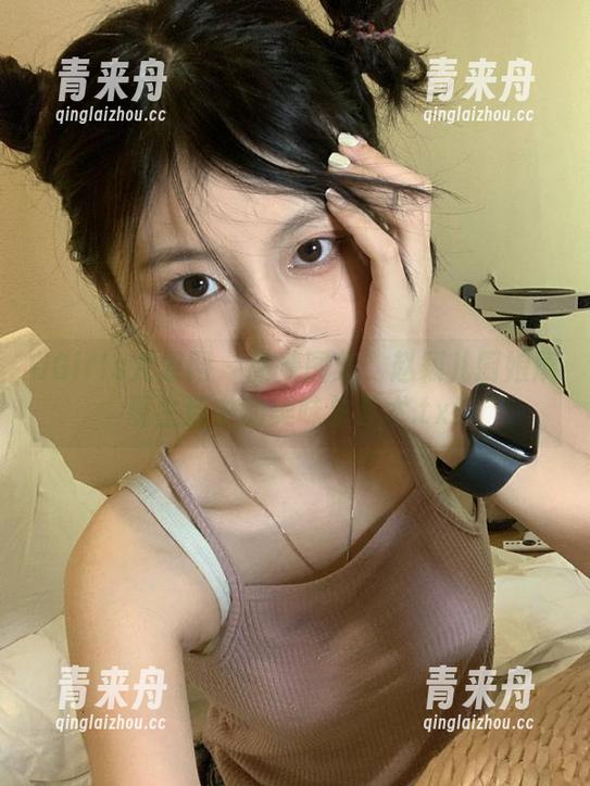 UGirls尤果网 - 高清图集：赵颖儿厨娘展现生活中的美味与艺术.txt