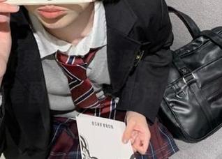 UGirls尤果网 – 陈梓涵水手服写真原图，全新套图让你感受海洋的魅力.txt