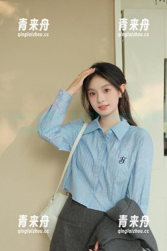 UGirls尤果网 - 漂亮顾欣怡泳装写真合集：清新自然，展现完美曲线与自信.txt
