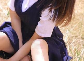 XIAOYU语画界 – 周于希Sandy居家写真：将优雅与自然融入壁纸设计，记录生活点滴的美好瞬间.txt