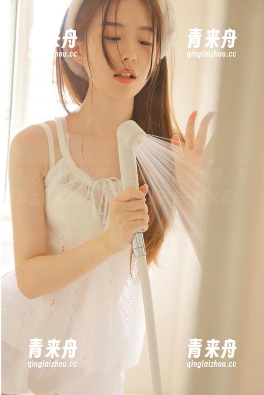 XIAOYU语画界 - 在沐若昕的教室里，写真全集犹如知识的洪流，快来一探究竟！.txt