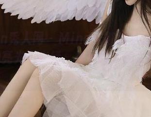 Xiuren秀人网 – Mina米娜的私拍作品揭秘：油亮光影交错，捕捉瞬间的永恒美丽.txt