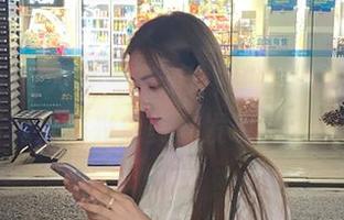 Xiuren秀人网 – 在刘婷婷的世界里，探索妹妹写真无圣光之美，发现别样美图.txt