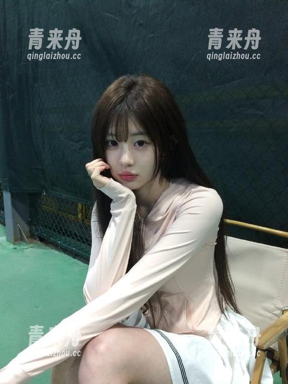 Xiuren秀人网-千夜未来 Xiuren秀人网 - 千夜未来的和服秀,无圣光套图展示她的灵动之美.txt