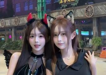 Xiuren秀人网 – 捕捉瞬间的美，周慕汐baby高清泳池作品让你沉醉其中.txt