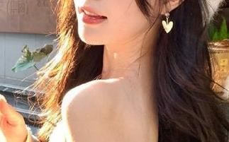 Xiuren秀人网 – 高清美图盛宴：周慕汐baby的职业装写真，尽显女性的职场风采.txt