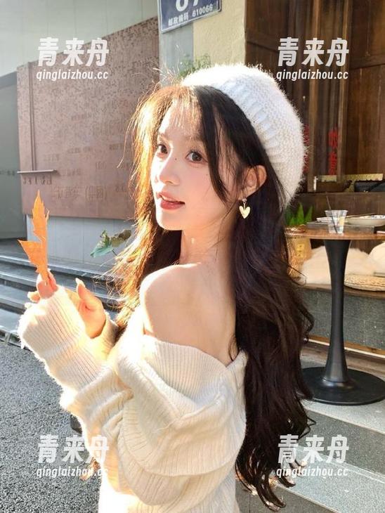 Xiuren秀人网 - 高清美图盛宴：周慕汐baby的职业装写真，尽显女性的职场风采.txt