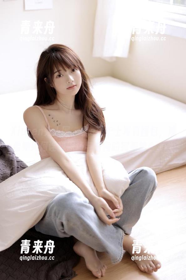 Xiuren秀人网-奶e豆 Xiuren秀人网 - 奶e豆护士写真图包,观看她如何诠释职场与时尚的完美结合.txt