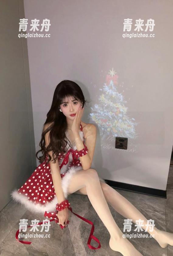 Xiuren秀人网 - 追踪娜露的时尚之路：网袜写真下载，彰显个性与优雅！.txt