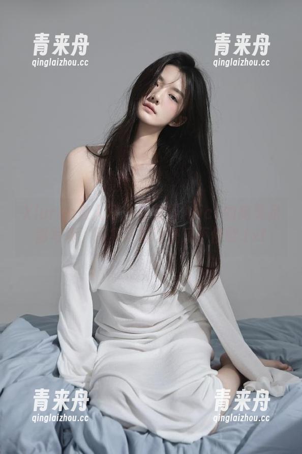 Xiuren秀人网-容容容Alice Xiuren秀人网 - 容容容Alice的绝美足部写真,图集下载让快乐不停歇.txt