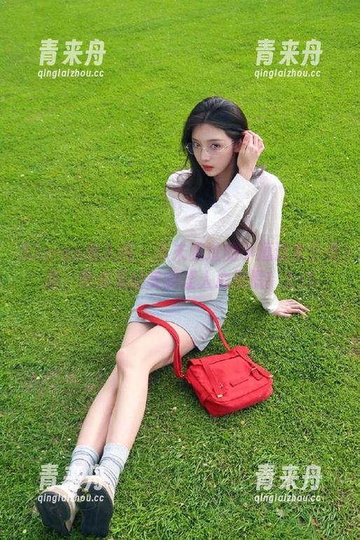 Xiuren秀人网-小逗逗 Xiuren秀人网 - 从未见过的小逗逗女仆作品,图库里的美到让人心慌慌!.txt