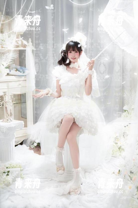 Xiuren秀人网 - 最新图库上线！晗大大Via双人写真，记录爱的每一刻与温暖时光。.txt