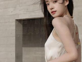 Xiuren秀人网 – 原图更新：桃色奶酪蕾丝作品，尽显甜美与优雅的迷人风情！.txt