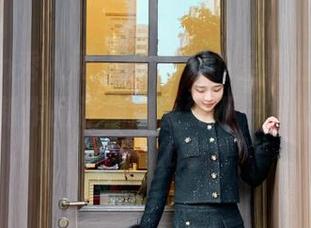 Xiuren秀人网 – 甜七七的圣诞狂欢，超梦幻定制作品让你感受到不一样的节日气氛！.txt