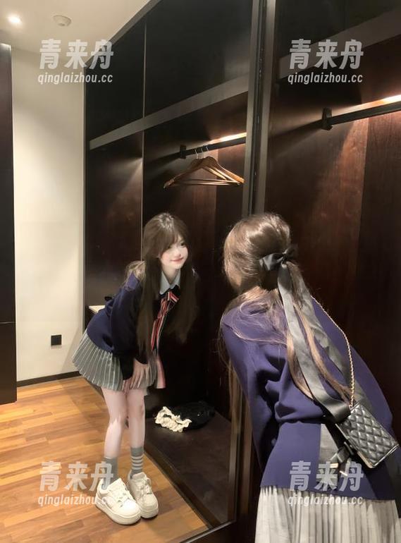 Xiuren秀人网 - 葛征净高184cm的浴室绮梦：探秘私房写真背后的美丽真谛！.txt