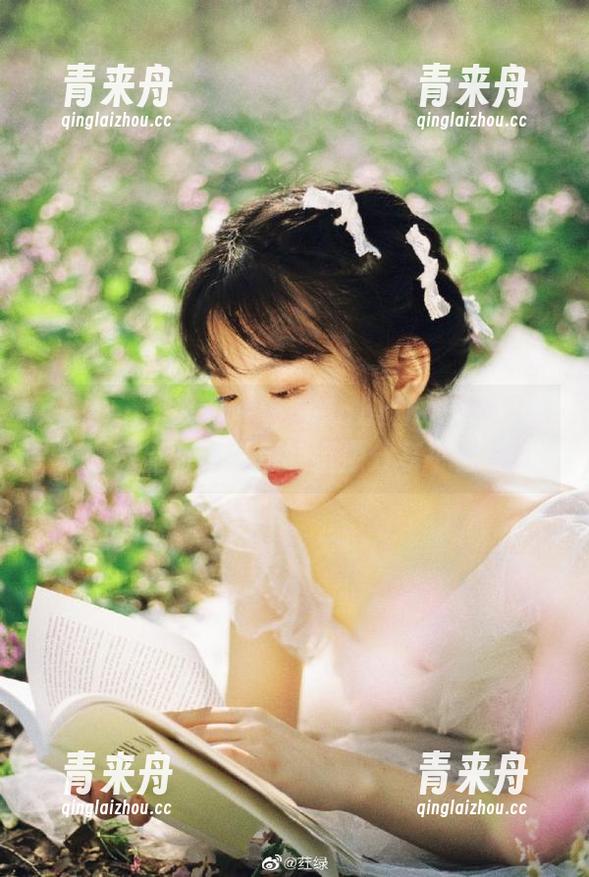 Xiuren秀人网 - 许诺Sabrina美腿写真集：尽显时尚气息的资源分享平台.txt
