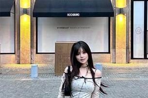Xiuren秀人网 – 谭睿琪Ailsa的厨娘盛宴：高清原图捕捉每一个美味瞬间.txt
