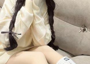 Xiuren秀人网 – 定制你的独特风格：雨瞳Yoyo圣诞作品带来不一样的节日体验.txt