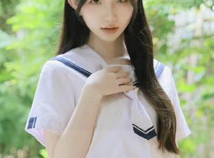 YouMi尤蜜荟 – 精选周于希Sandy夏天作品集：感受阳光下的夏日魅力与清新气息.txt