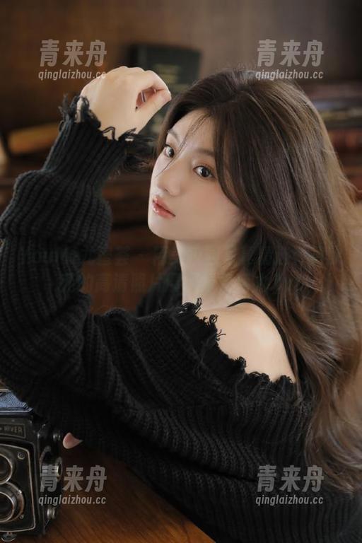 YouMi尤蜜荟-黄歆苑 YouMi尤蜜荟 - 精美校园写真精选:黄歆苑的高清照片展现青春活力.txt