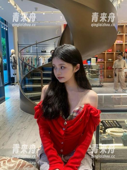 beautyleg-Leonie beautyleg - 在线畅游Leonie夏日图集,细腻捕捉每一缕阳光与微笑的瞬间!.txt