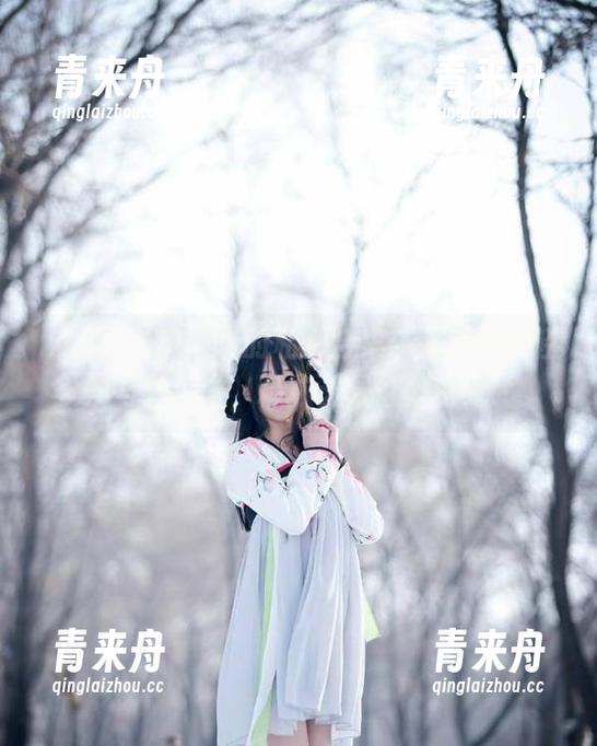 nagesa魔物喵的私拍合集：在白裙的轻盈与飘逸中，释放无限魅力！.txt
