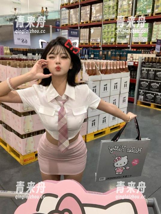 pans-小小 pans - 私房美学:小小女仆为您呈现的精致图片.txt