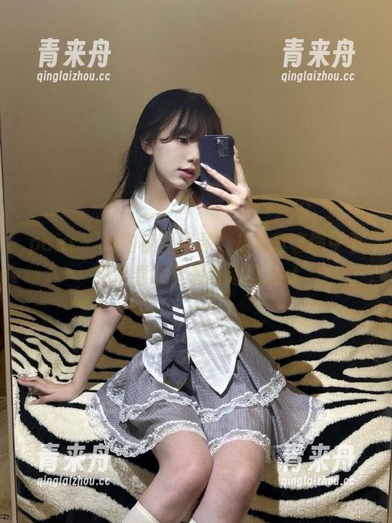 pans - 淘淘校园探寻：从写真套图中看见青春的梦想与追逐.txt